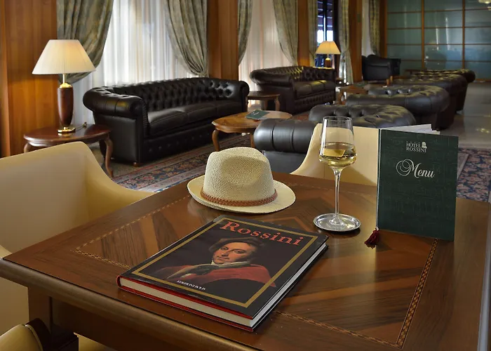 호텔 로시니 페자로