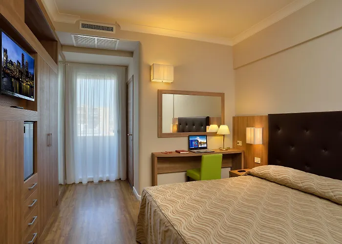 호텔 로시니 페자로