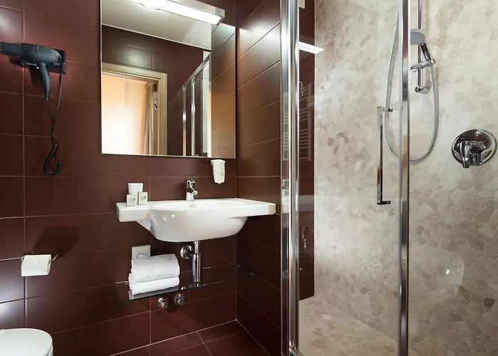 로시니 호텔 페자로